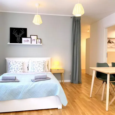 Moderne Ferienwohnung Mit Bodentiefer Dusche, Waschmaschine Und Kueche - 