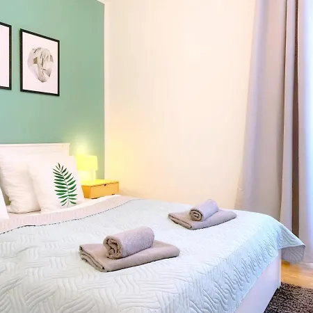 Moderne Ferienwohnung Mit Bodentiefer Dusche, Waschmaschine Und Kueche - 